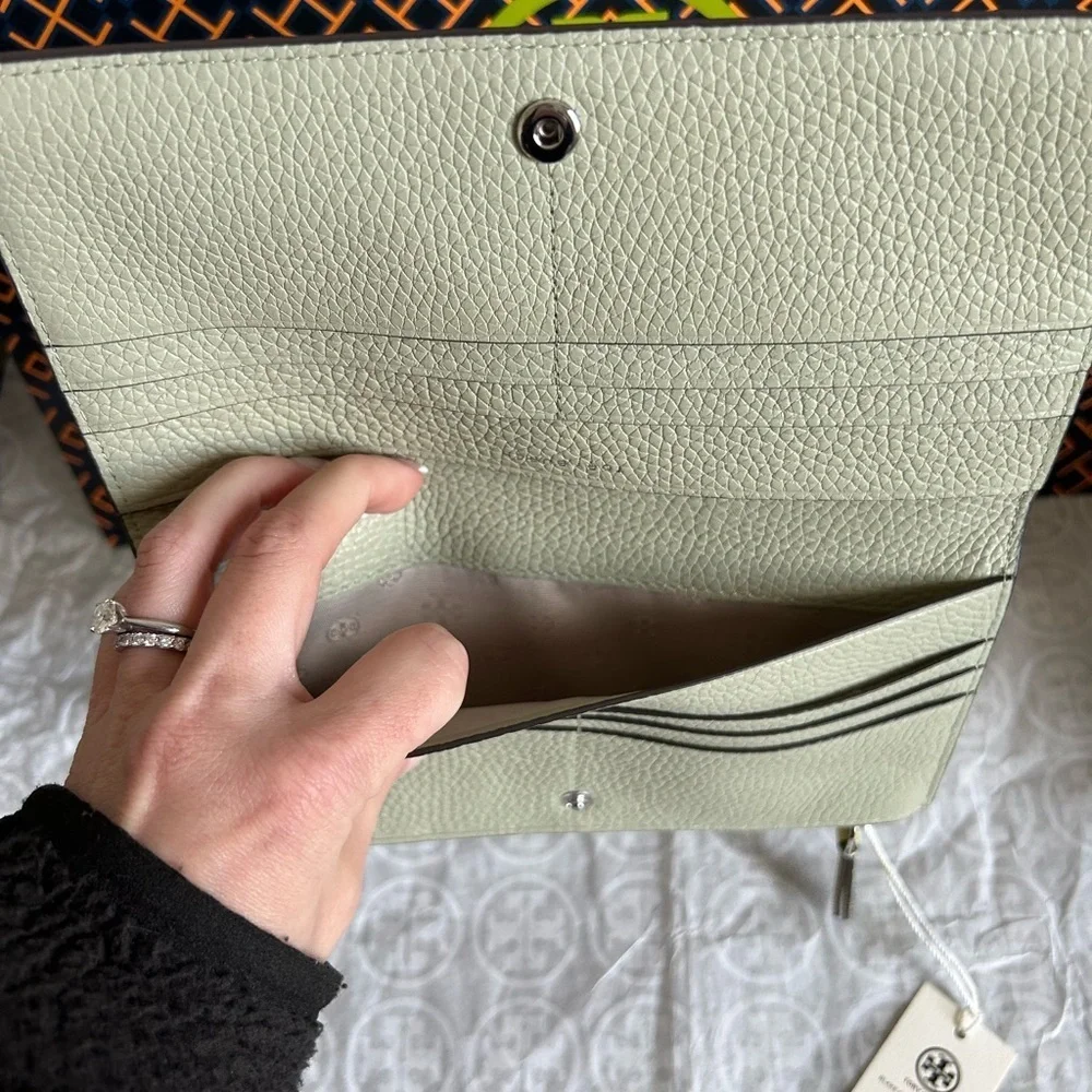 Tory Burch tory burch